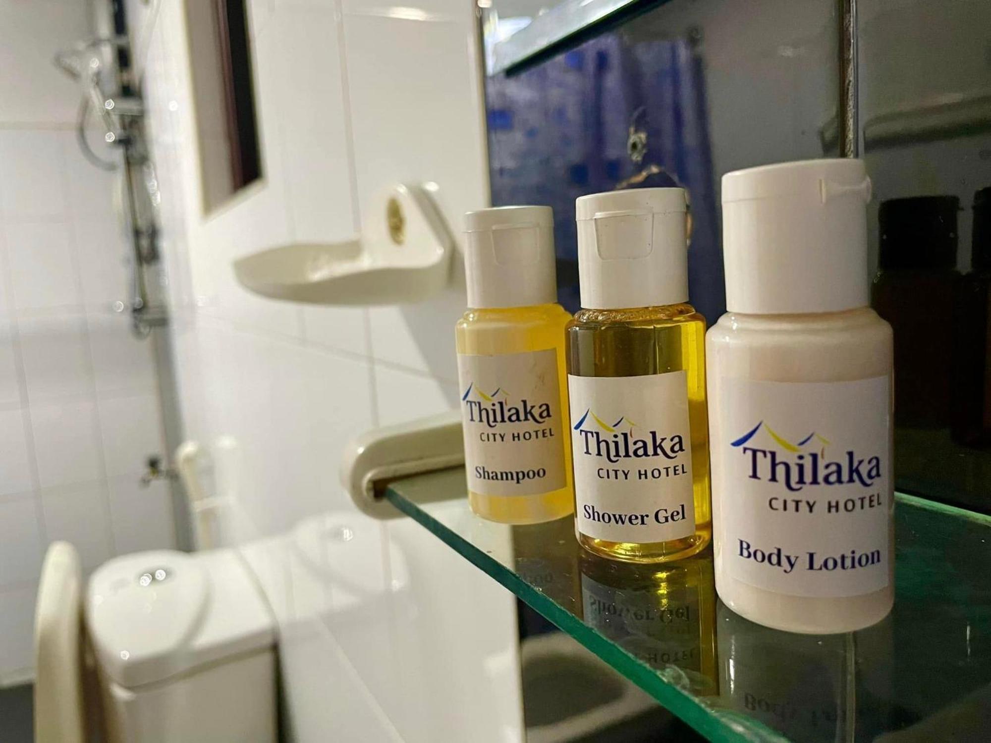 Thilaka City Hotel Anuradhapura Esterno foto